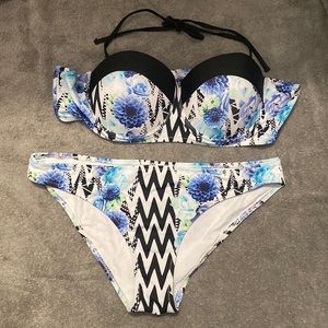 NWOT floral Bikini